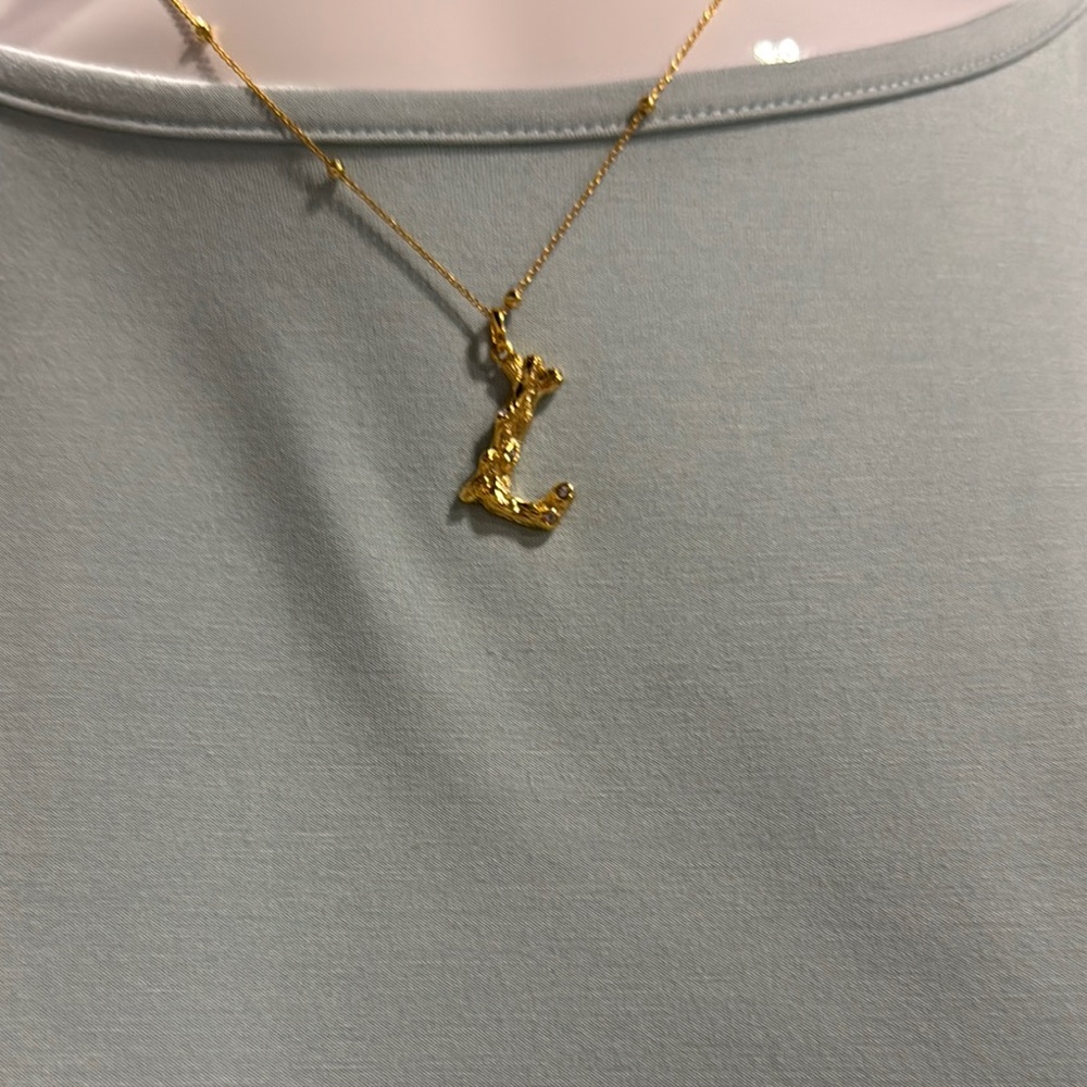 Gold L Pendant Necklace